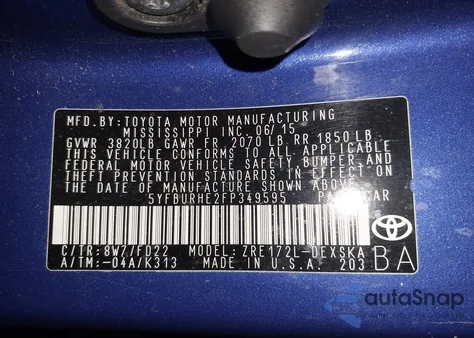 2015 Toyota Corolla S Plus z USA, uszkodzony, nr VIN 5YFBURHE2FP349595